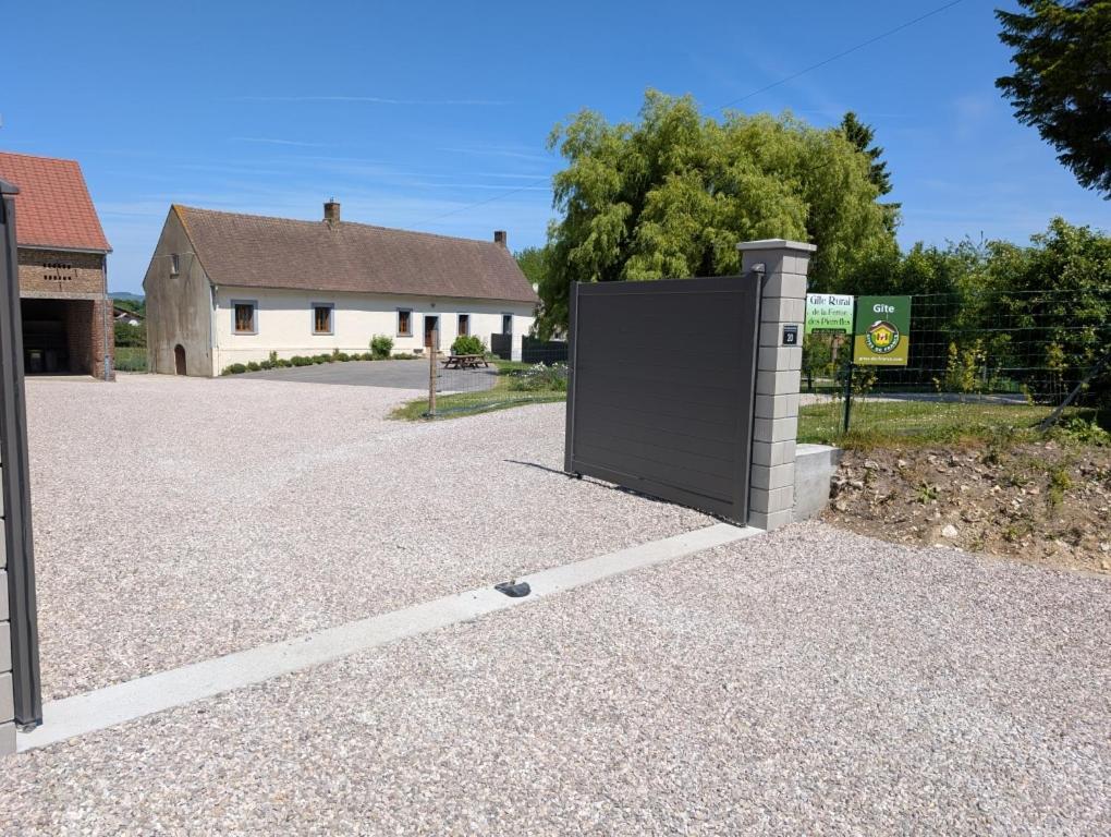 Villa La Ferme Des Pierrettes Menneville Exterior foto